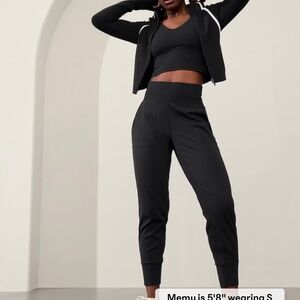 NWT Athleta Venice Jogger -Black - Small